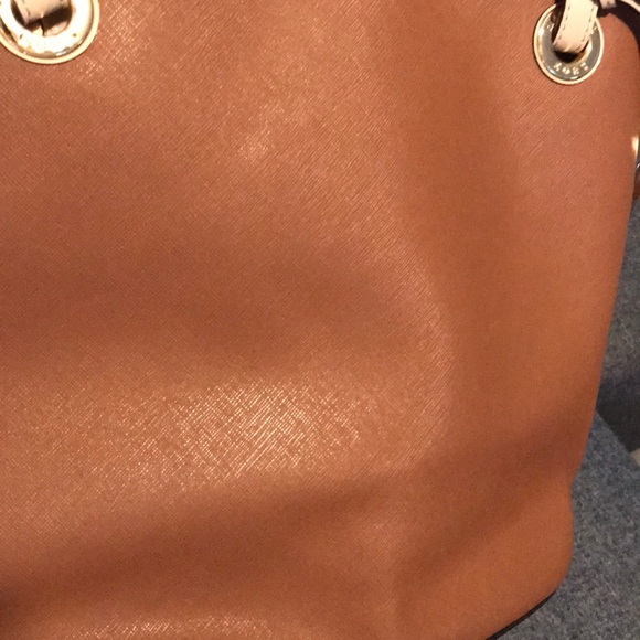 Purse - Picture 2 of 4